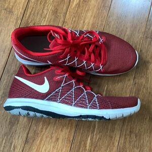 NIKE Fury2 Flex Running Athletic Red sz 6.5Y / 8 Womens